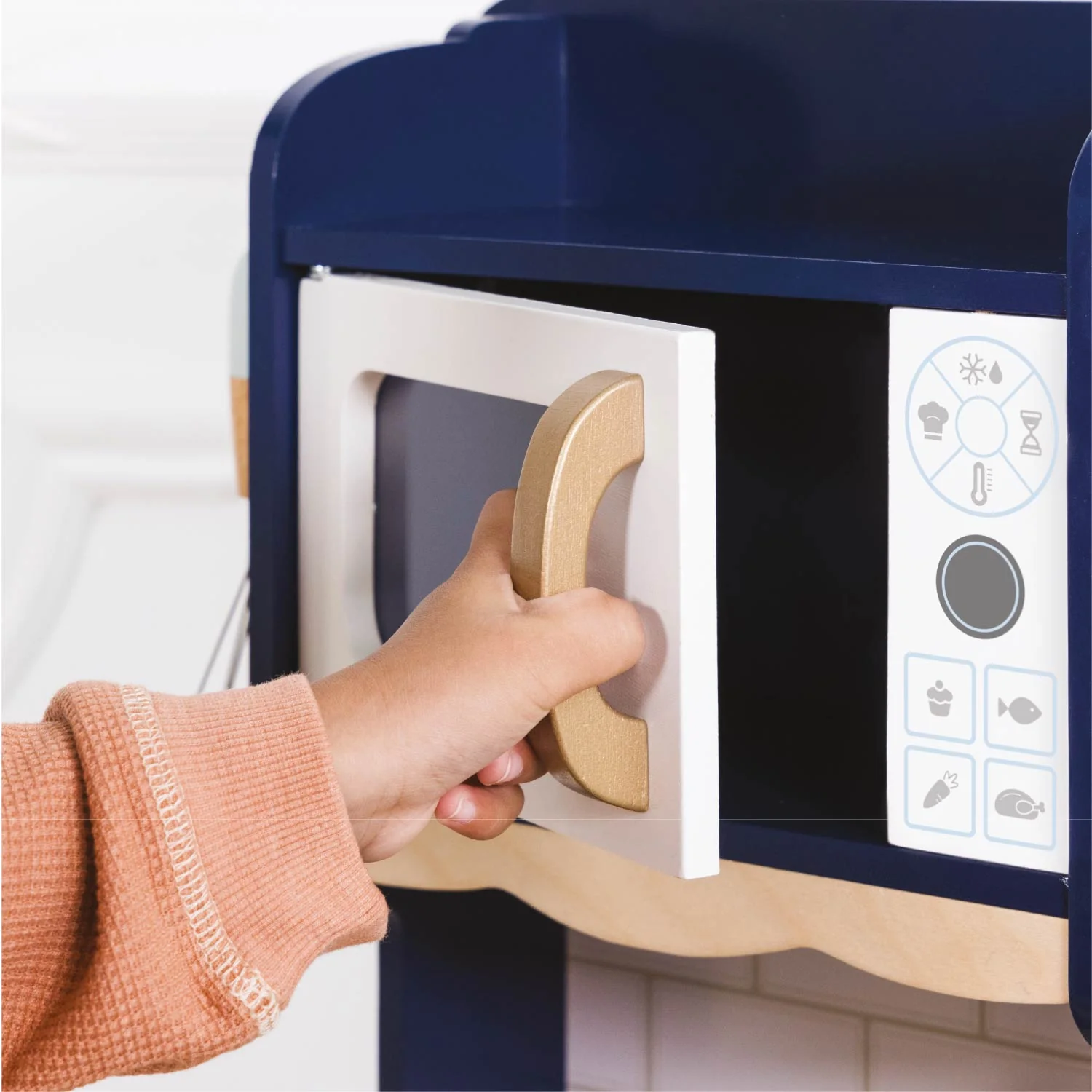 Oxford Wooden Play Kitchen - Image 5