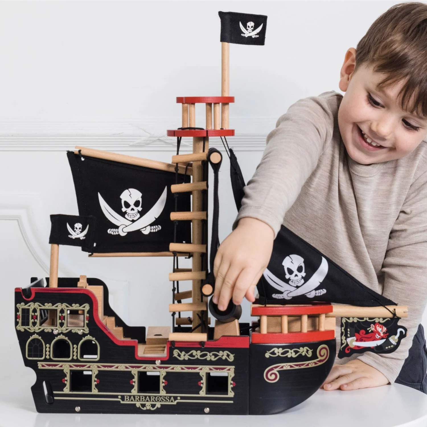 Barbarossa Pirate Ship - Image 5